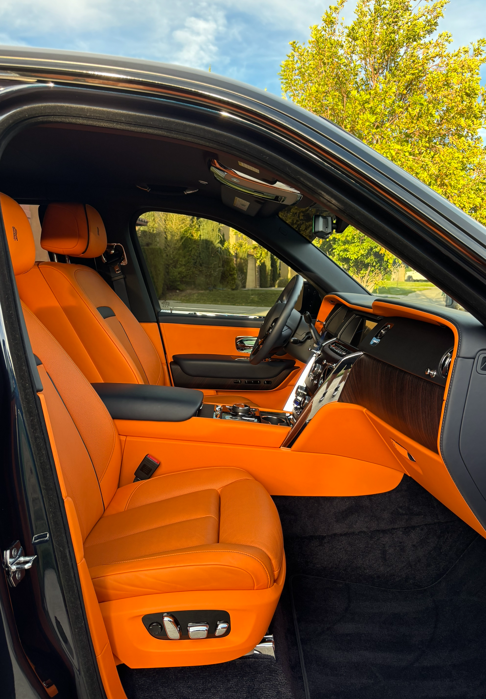 Rolls-Royce Cullinan rear interior