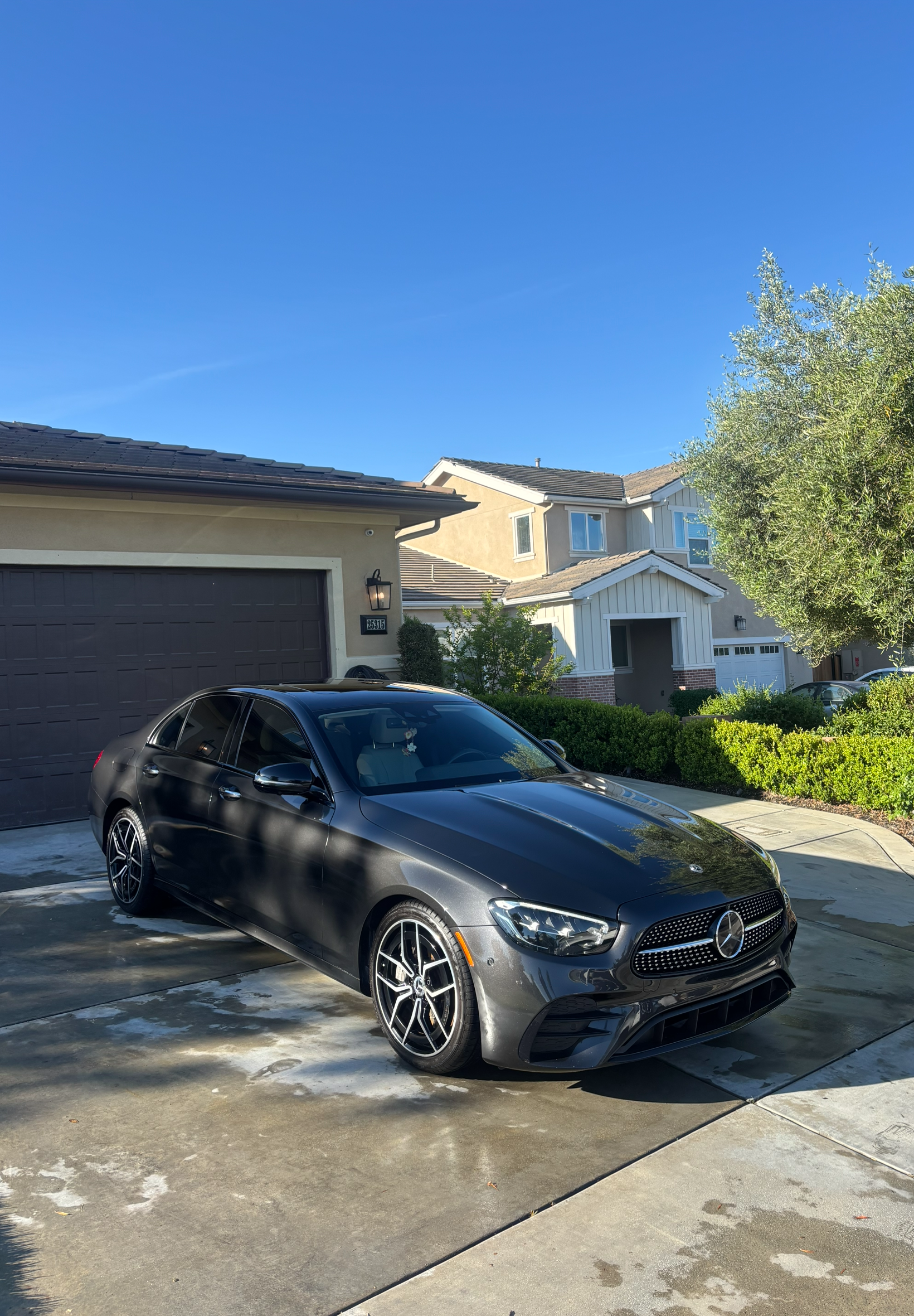 Mercedes E-Class exterior